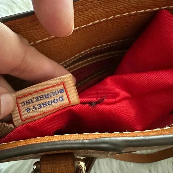 Dooney & Bourke Pebble Grain Small Lexington Bag - Picture 4 of 6